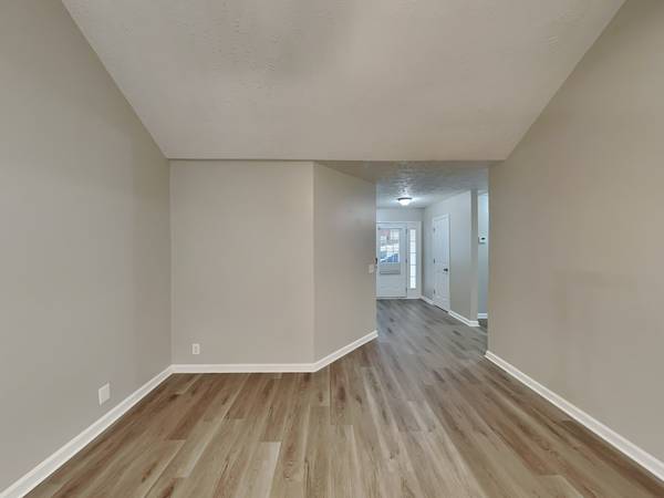 1233 Shannon Ln, La Vergne, TN 37086