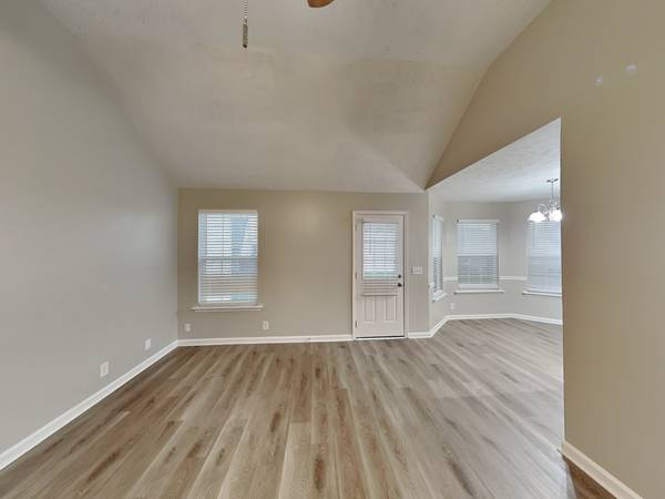 1233 Shannon Ln, La Vergne, TN 37086