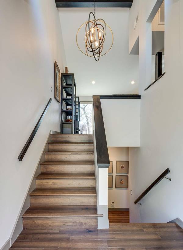 912 Harpeth Trace Dr, Nashville, TN 37221
