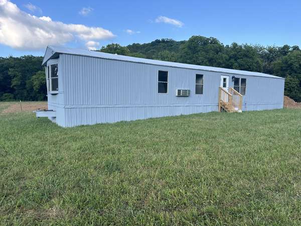 12 Young road, Buffalo Valley, TN 38548