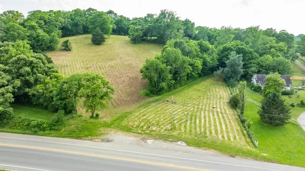 1811 Columbia Hwy, Pulaski, TN 38478