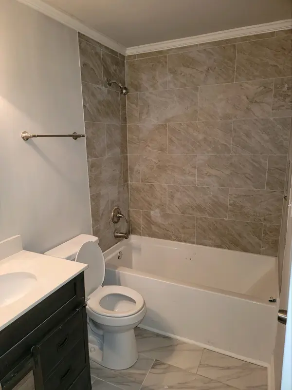 1040 Overlook Dr, Ashland City, TN 37015