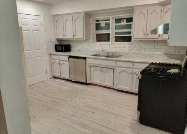 481 W Broad St, Smithville, TN 37166