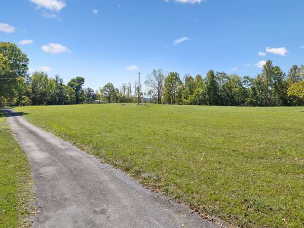 277 Davidson Chapel Ln, Bloomington Springs, TN 38545