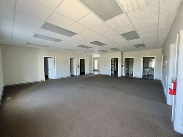 163 Vo Tech Dr, Mcminnville, TN 37110