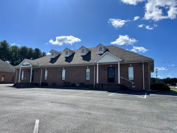 163 Vo Tech Dr, Mcminnville, TN 37110