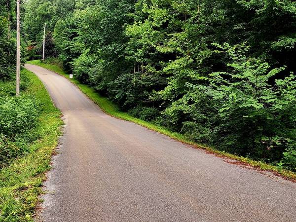 488 S Plantation Dr, Cookeville, TN 38506