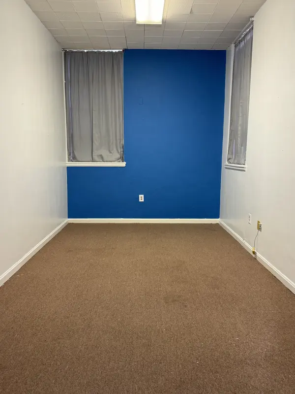 210 S Main St, Shelbyville, TN 37160