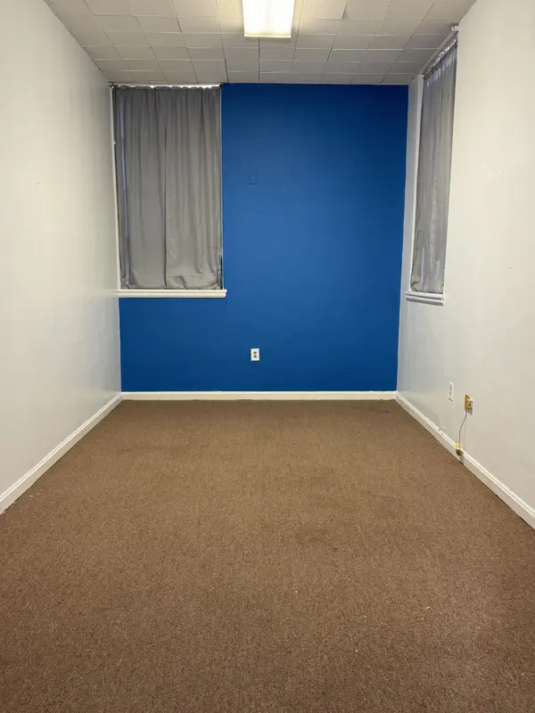 210 S Main St, Shelbyville, TN 37160