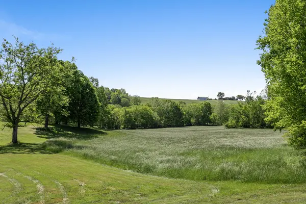 7631 Nolensville Rd, Nolensville, TN 37135