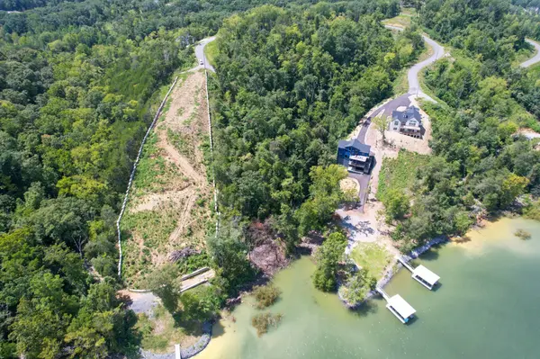 74 Clear Point, Dandridge, TN 37725