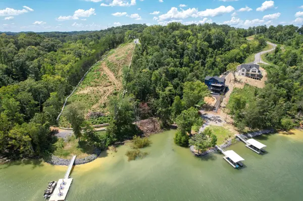 74 Clear Point, Dandridge, TN 37725