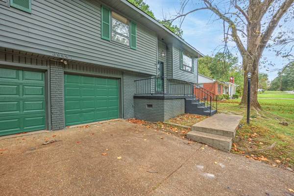 3944 Plymouth Ave, Memphis, TN 38128