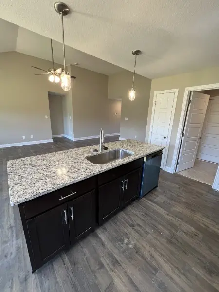 182 Ardell Dr, Clarksville, TN 37040