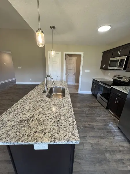 182 Ardell Dr, Clarksville, TN 37040
