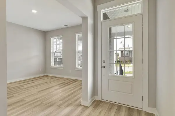 861 Nightingale Ave, Hendersonville, TN 37075