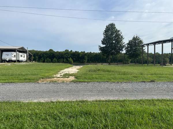 0 Tennessee River, Clifton, TN 38425