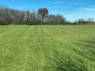 1003 Drakes Creek Rd, Hendersonville, TN 37075
