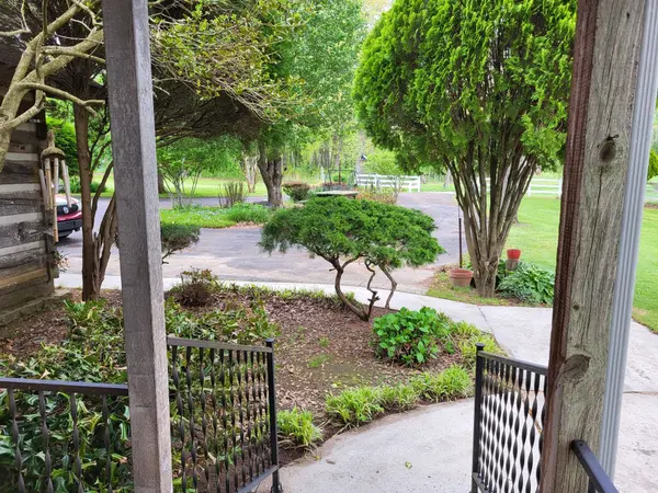 967 Mud Creek Rd, Morrison, TN 37357