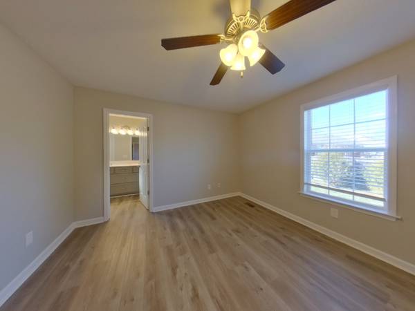 1858 Lakin Ln, Columbia, TN 38401
