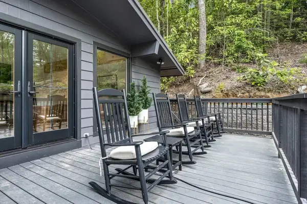 1137 Old Cartertown Rd, Gatlinburg, TN 37738