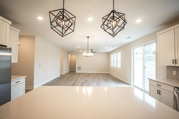 3318 Laurel Brook Ct, Columbia, TN 38401
