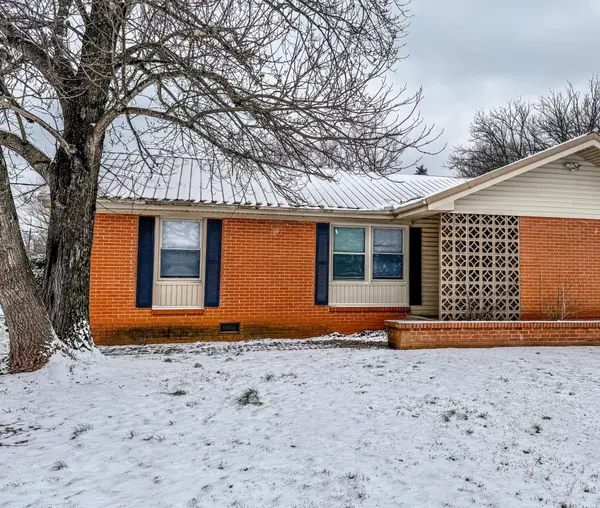2010 Bartway Dr, Murfreesboro, TN 37130