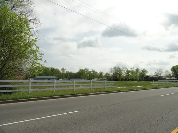 2021 Madison Street, Shelbyville, TN 37160