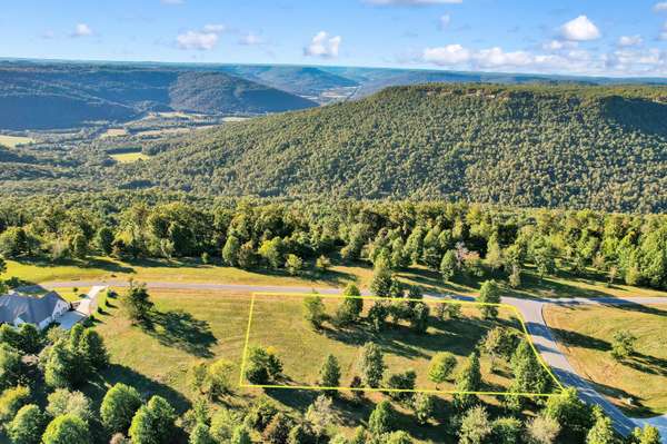 135 Sunset Circle, Jasper, TN 37347