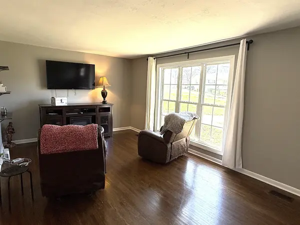 287 Melinda Dr, Clarksville, TN 37042