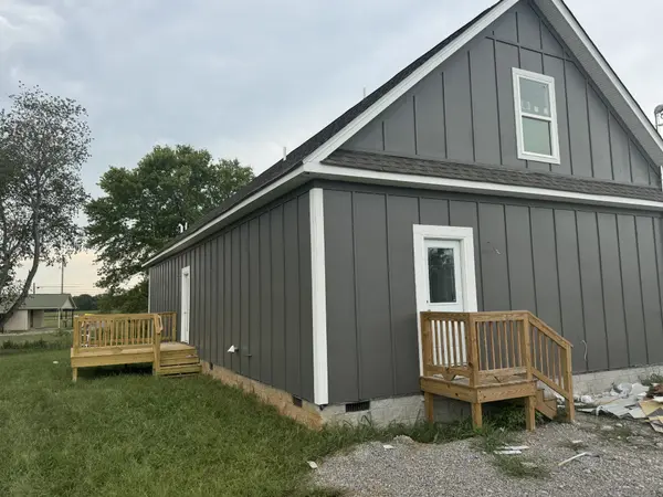 2105 Laws Hill Cr, Lewisburg, TN 37091
