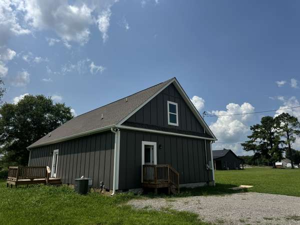 2105 Laws Hill Cr, Lewisburg, TN 37091