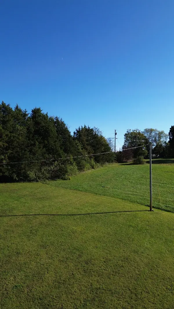 646 Barnes Mill Rd, Smithville, TN 37166