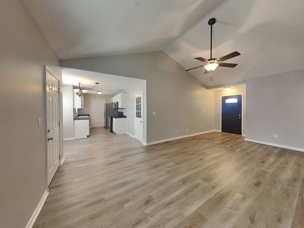 232 Grassmire Dr, Clarksville, TN 37042