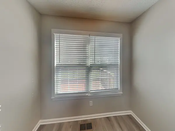 232 Grassmire Dr, Clarksville, TN 37042