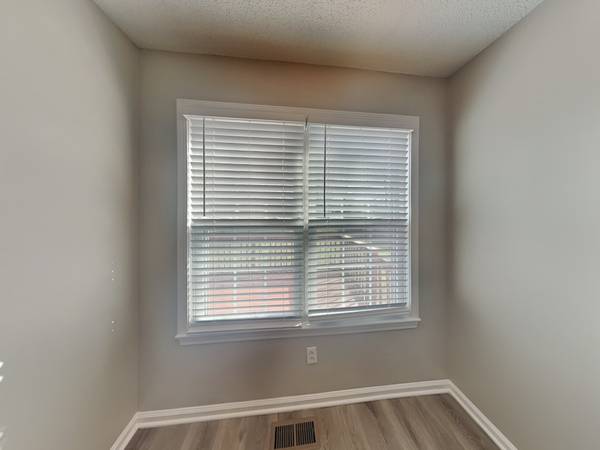 232 Grassmire Dr, Clarksville, TN 37042