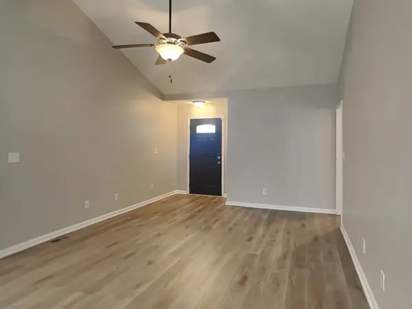 232 Grassmire Dr, Clarksville, TN 37042