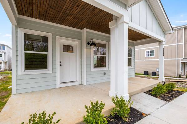 1129 Lawrence Ave, Madison, TN 37115