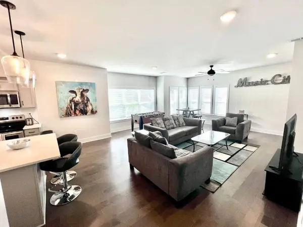 450 Glastonbury Rd #6, Nashville, TN 37217