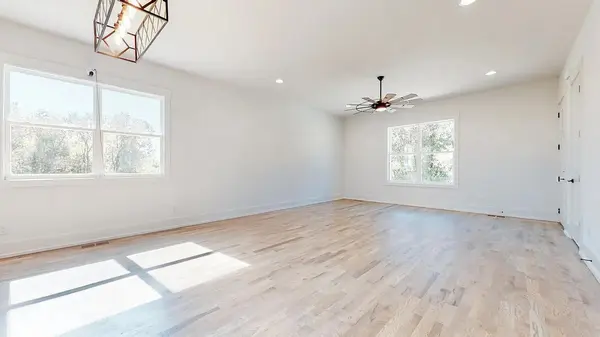 384 Rio Vista Dr, Madison, TN 37115