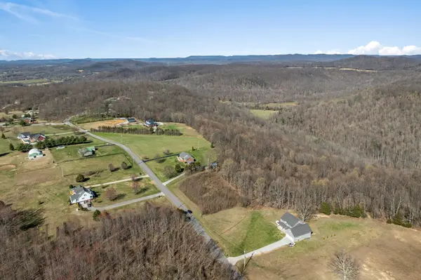 34 Brotherton Dr, Cookeville, TN 38506