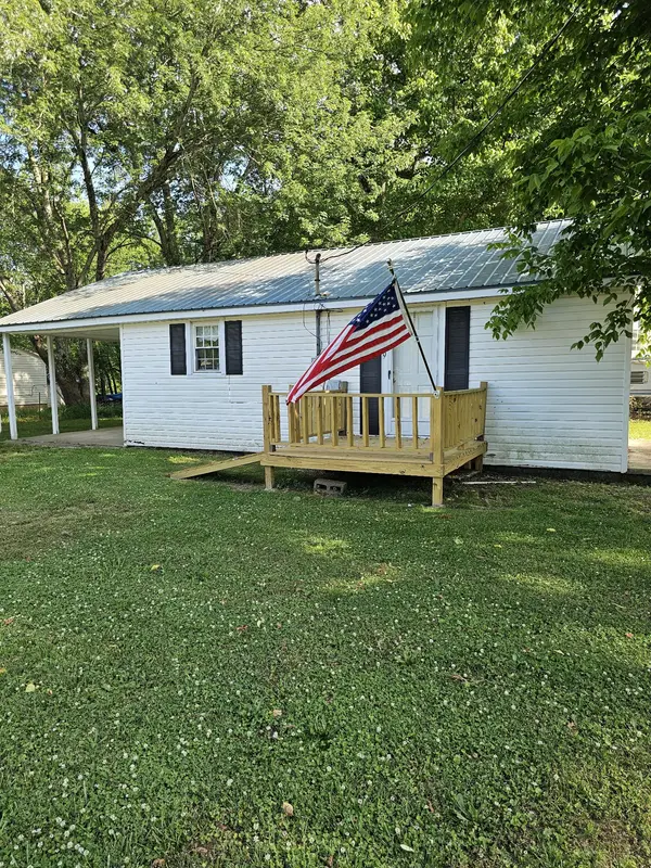 219 Vine Cir, Loretto, TN 38469