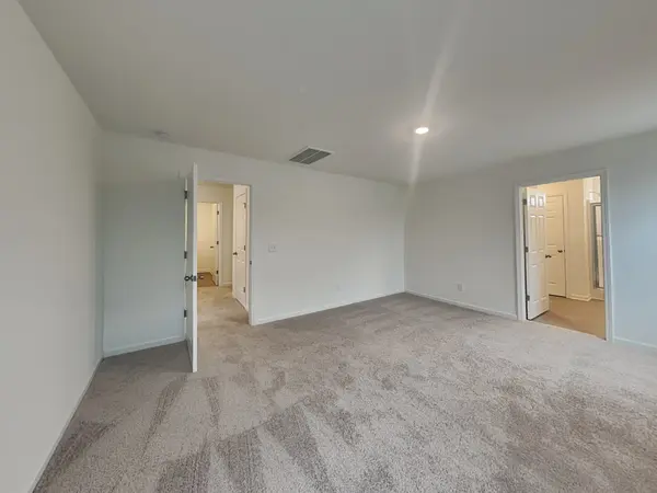 157 Crabourne Dr, White House, TN 37188