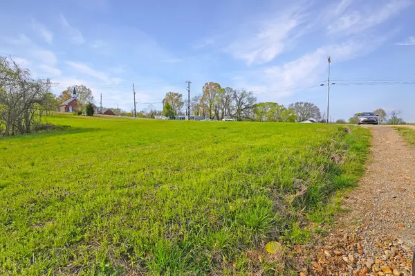 1 Church Street, Dover, TN 37058