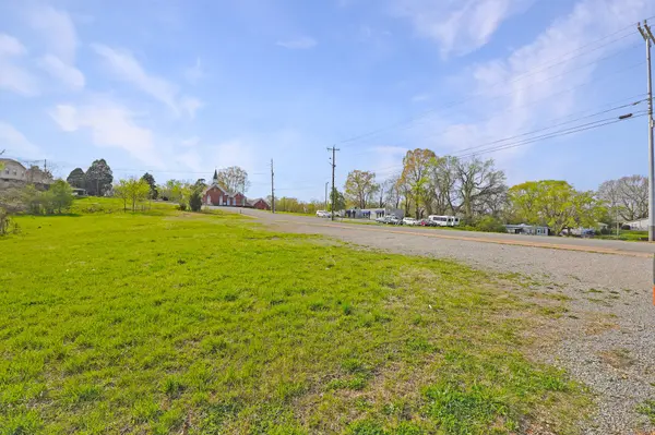 1 Church Street, Dover, TN 37058