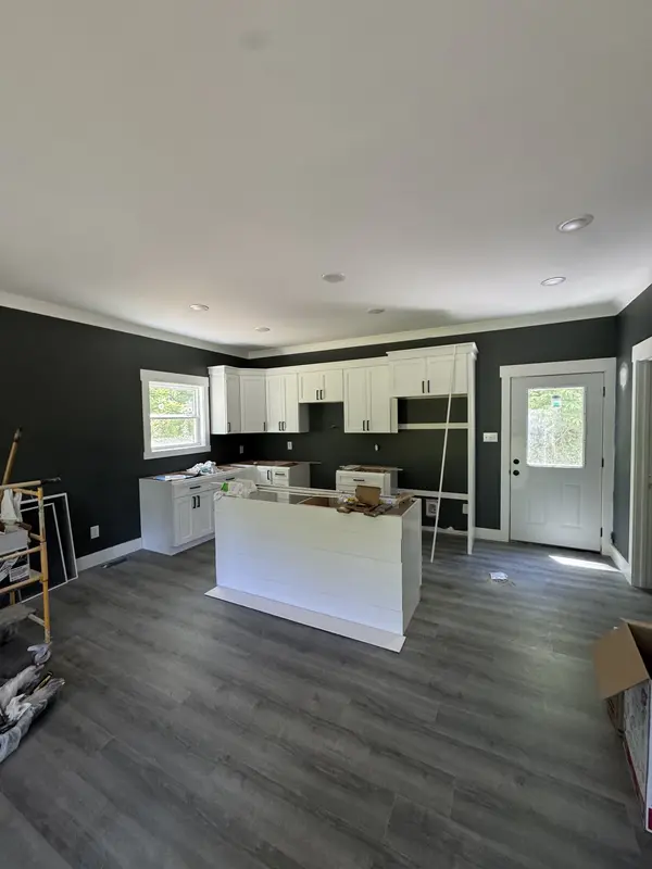 2027 Old Lake Rd, Lewisburg, TN 37091