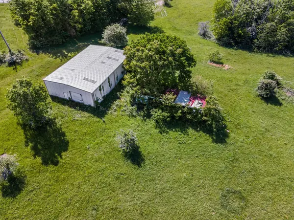 8475 Crawley Hill Rd, Mount Pleasant, TN 38474