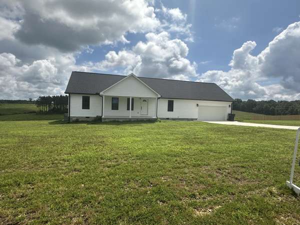 1654 Linvillle rd, Lawrenceburg, TN 38464