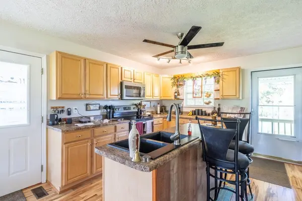 7511 Upper East Valley Rd, Pikeville, TN 37367