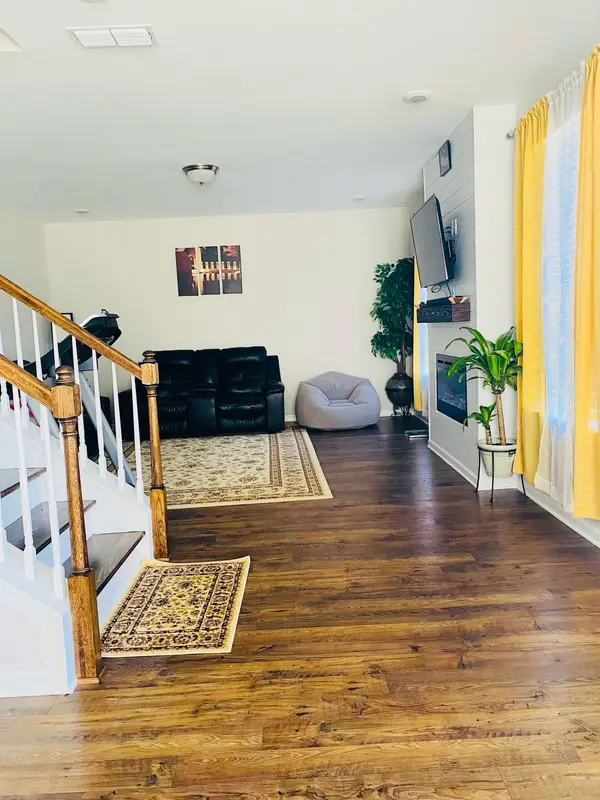 5028 Sunflower Ln, Hermitage, TN 37076
